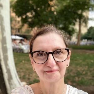 Meet your Posher, Regina